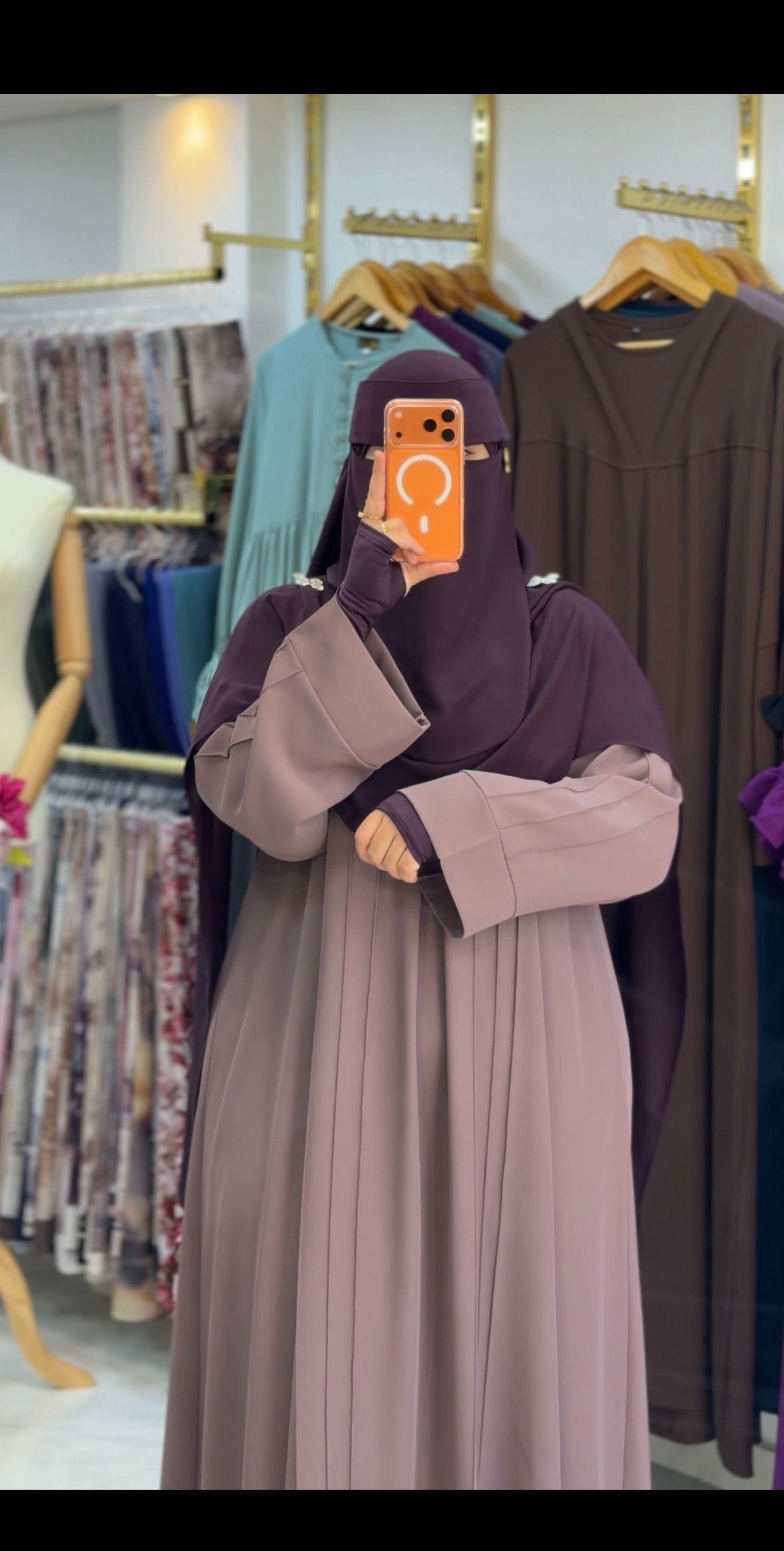 عباءة عنبر - Hijab Princesses