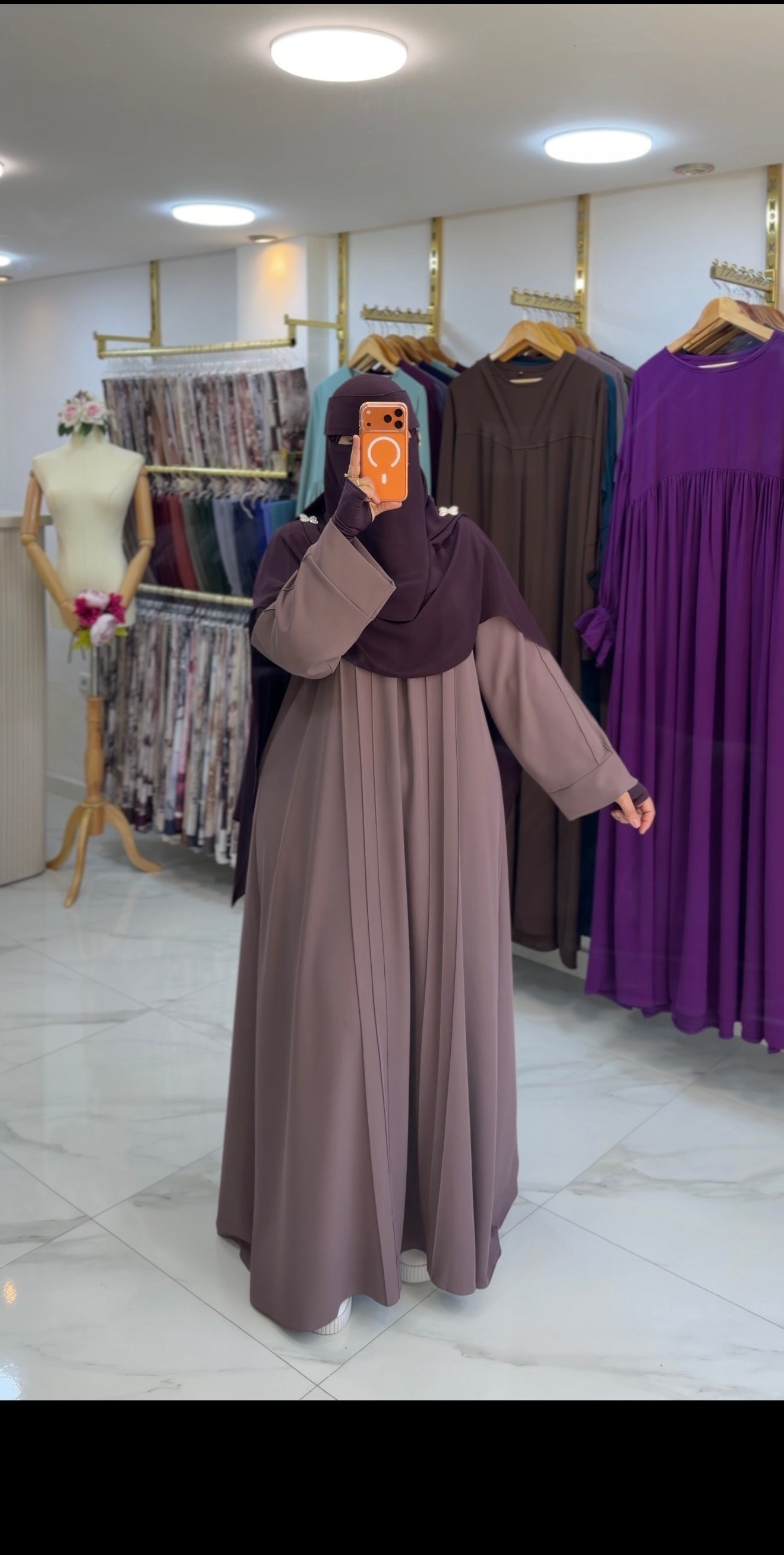 عباءة عنبر - Hijab Princesses